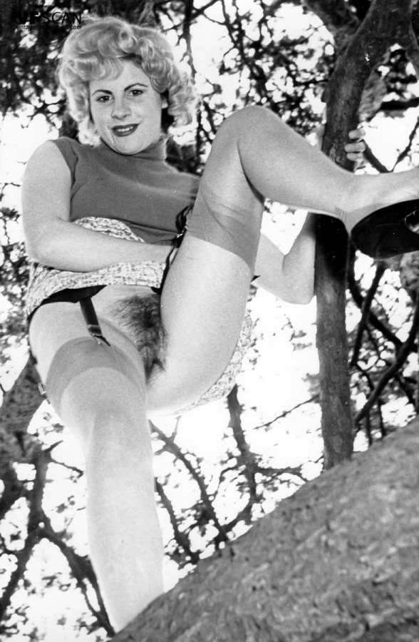 Vintage Hairy Pussy Stockings - Sexy British stocking babes in the 1960s!