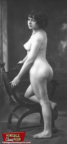 Vintage French Erotica - French vintage ladies showing their 1920s bodies